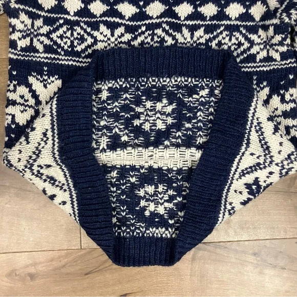 Lands End Women’s Size L (14-16) Wool Blend Sweater Snowflake Nordic Navy White - Picture 7 of 15